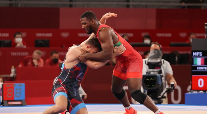 Bronzo Conyedo nella lotta libera 97 kg