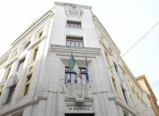 Ad aprile cala il clima di fiducia sia dei consumatori che delle imprese: i dati Istat