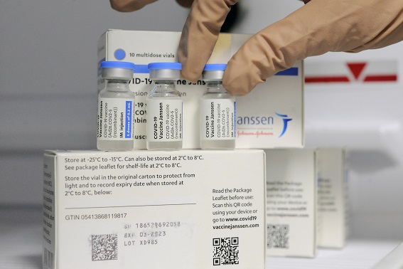 BARI CAMPAGNA VACCINALE POMERIGGI CON JANSSEN ALL'HUB FIERA DEL LEVANTE