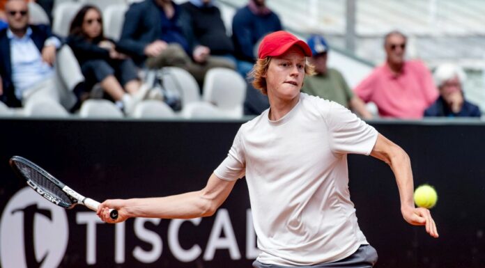 Sinner ko all’esordio nel Masters 1000 di Toronto