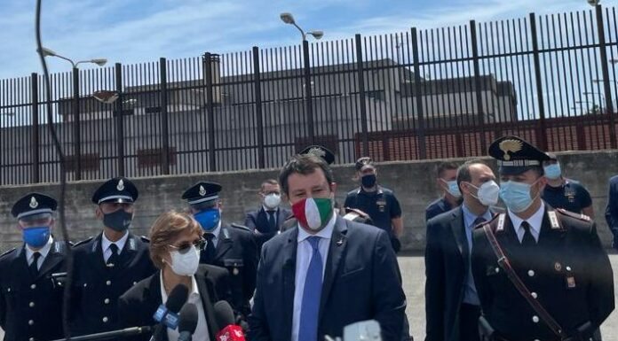 Gregoretti, per il gup di Catania Salvini ha agito secondo le norme