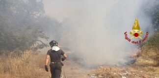 Fiamme domate sull’Etna, sulle Madonie si contano i danni