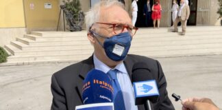 Bianchi firma decreto, per ripartenza scuola in Sicilia oltre 32,8 mln