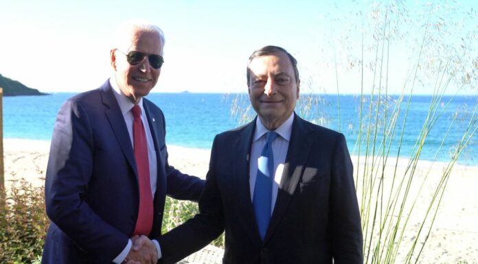 Afghanistan, Biden chiama Draghi “G7 e G20 a favore stabilità”