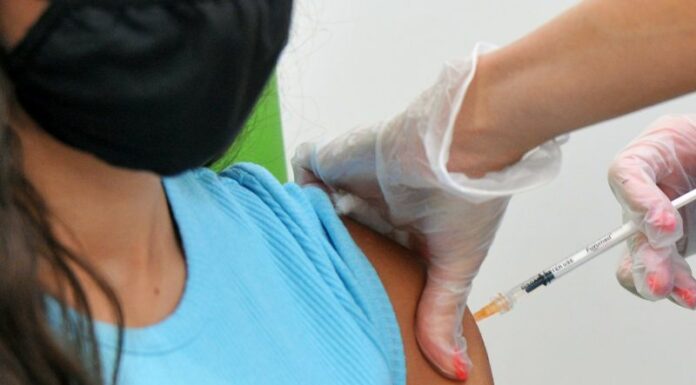 Vaccino, Sbarra “Sì all’obbligo, fare chiarezza subito”