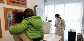 Covid, in Lombardia 2 test antigenici gratis al mese a fascia 6-13 anni