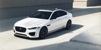Jaguar presenta XF e XE R-Dynamic Black