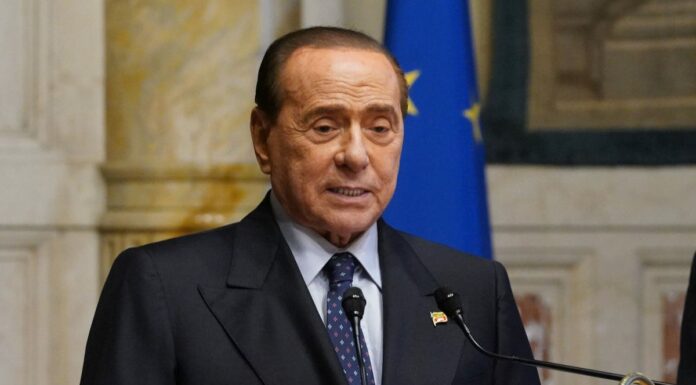 Berlusconi dimesso dal San Raffaele di Milano
