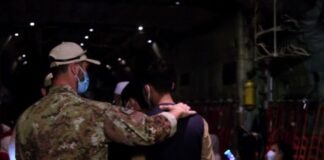 Ultimo volo dall’Afghanistan, Guerini “Evacuati 4.890 cittadini”