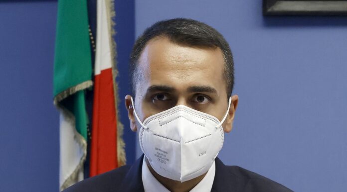 Atterrato ultimo C130 dall’Afghanistan, Di Maio “Comincia la fase 2”