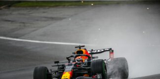 Pole Verstappen in Belgio, Ferrari in difficoltà sotto la pioggia