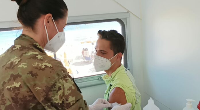 Vaccino, in Sicilia almeno 7 su 10 hanno ricevuto una dose