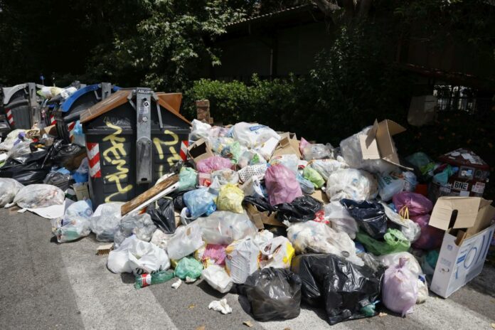 EMERGENZA RIFIUTI A ROMA