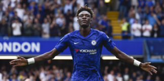 Ufficiale Abraham “Un onore essere il 9 della Roma”