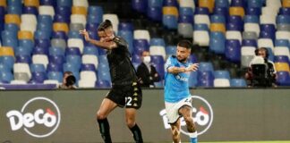Il Napoli in dieci uomini batte il Venezia 2-0