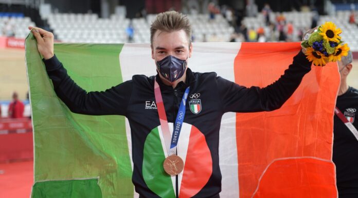 Ciclismo, bronzo di Elia Viviani nell’omnium