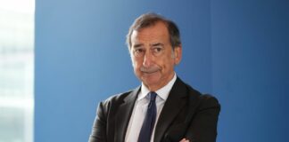 Sala “Non permetteremo l’ingresso a scuola agli insegnanti no vax”