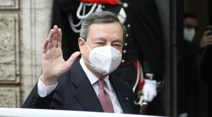 Draghi “La campagna vaccinale procede, a fine settembre copertura 80%”
