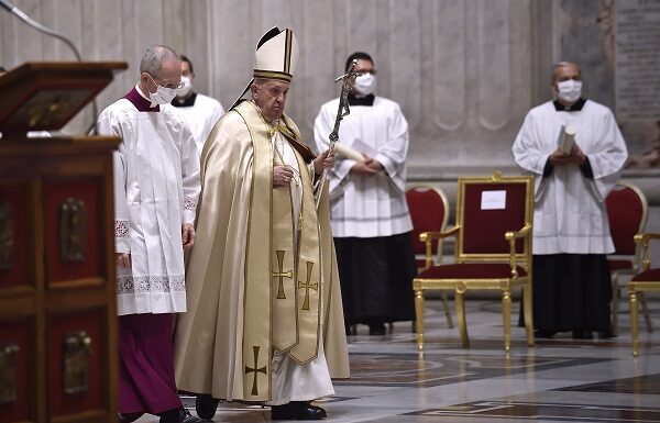 Afghanistan, Papa Francesco “Paesi accolgano chi cerca nuova vita”