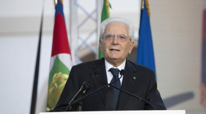 Mattarella “Non si invochi la libertà per sottrarsi al vaccino”