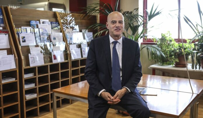 CLAUDIO DESCALZI ENI