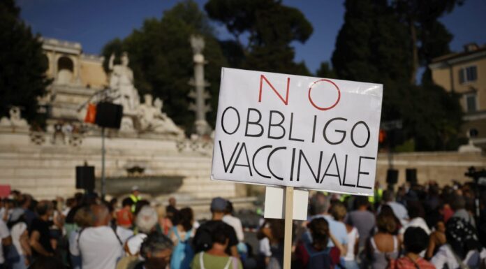 “Progettavano azioni violente”, blitz in tutta Italia contro No Vax