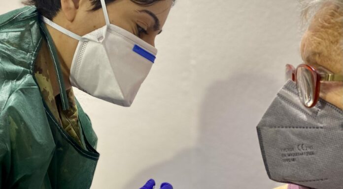 Vaccino, il 20 settembre al via la terza dose per i fragili