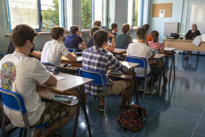 RIAPERTURA DELLE SCUOLE, LICEO SCIENTIFICO ALESSANDRO VOLTA
