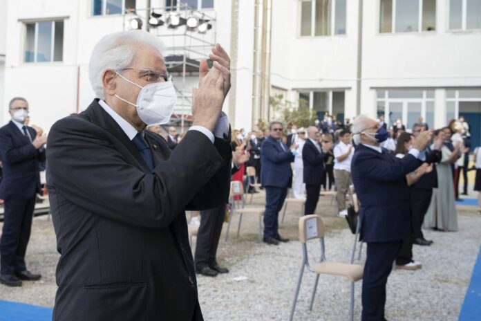MATTARELLA ALLA CERIMONIA DI INAUGURAZIONE DELL'ANNO SCOLASTICO PRESSO L'ISTITUTO OMNICOMPRENSIVO TECNICO NAUTICO E AERONAUTICO