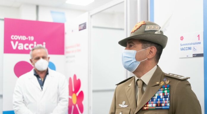 Vaccino, Figliuolo “Il piano per la terza dose è pronto”