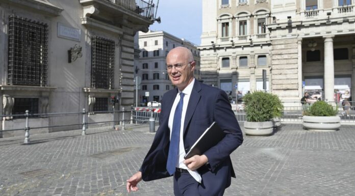 Governo, D’Incà “Fiducia serve ad accelerare per avere i fondi del pnrr”