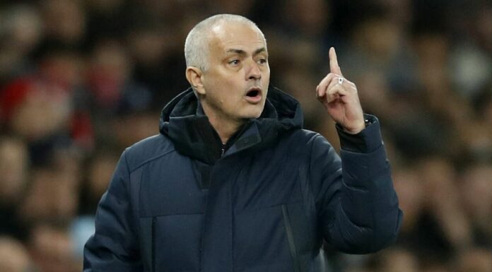 Mourinho “Strada Roma ambiziosa ma fatta di curve”