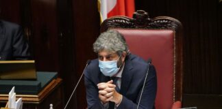 Obbligo di green pass anche alla Camera, i deputati recepiscono il Dl