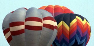 Si torna a volare in mongolfiera sulla Reggia di Monza