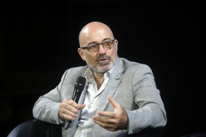 POST UMANO SOVRAUMANO SEMPLICEMENTE UMANO