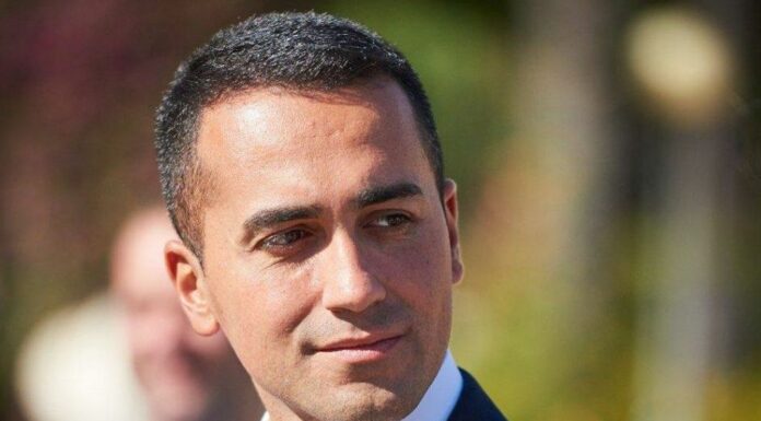 Di Maio “dobbiamo remare tutti nella stessa direzione”