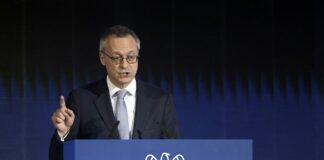 Bonomi “Confindustria non vuole fare un partito”