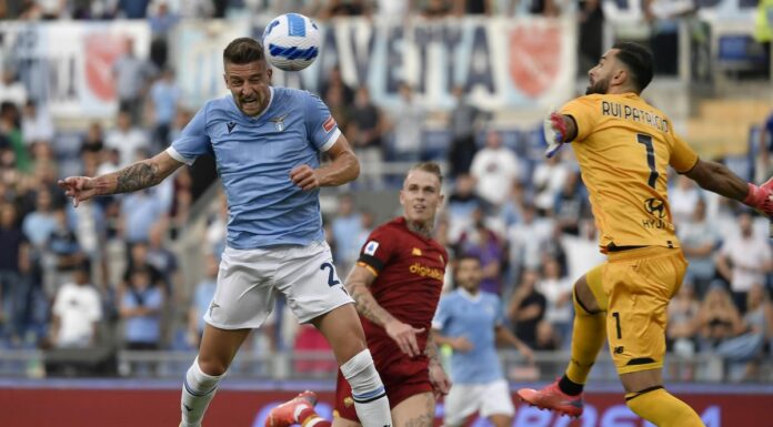 Lazio-Roma 3-2, Sarri batte Mourinho nel derby romano