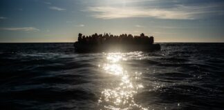 Notte di sbarchi a Lampedusa, 686 migranti in un solo barcone