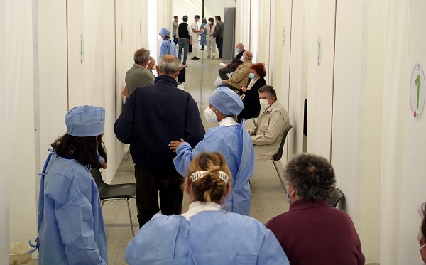 VARESE, IL CENTRO VACCINALE SCHIRANNA