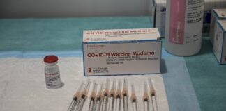 Liguria, Toti “pronti a somministrare insieme antinfluenzale e covid”