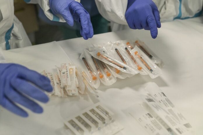VACCINI CONTRO IL COVID-19 NELLA RSA SANTA LUCIA DEI FONTANILI