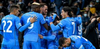 Poker del Napoli a Udine, azzurri solitari in testa