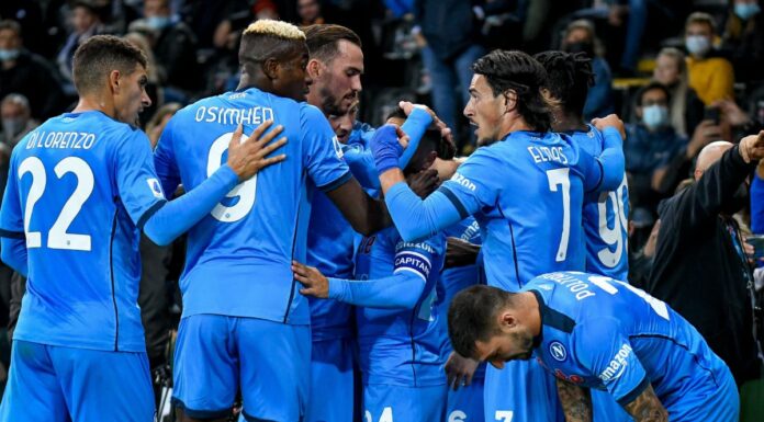 Poker del Napoli a Udine, azzurri solitari in testa