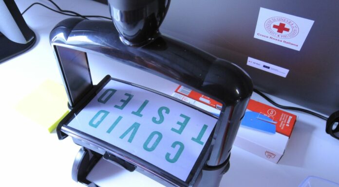 Covid, in diminuzione incidenza settimanale a livello nazionale