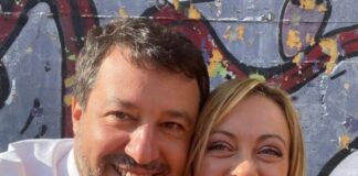 Abbraccio Meloni-Salvini a Roma “Destinati a governare insieme”