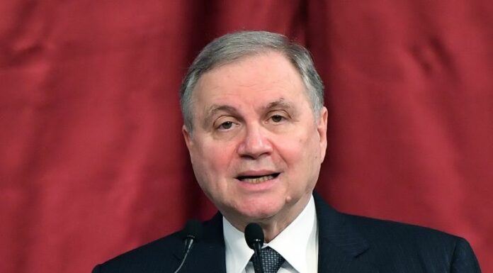 Visco “Politica monetaria accomodante finchè necessario”