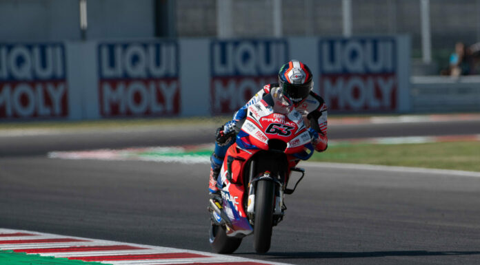 Pole per Bagnaia ad Austin davanti a Quartararo