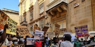 Malta, migranti accusano enti governativi di trattamenti disumani