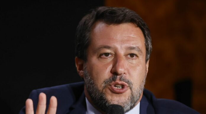 Salvini “Il centrodestra unito vince ma scegliere prima i candidati”